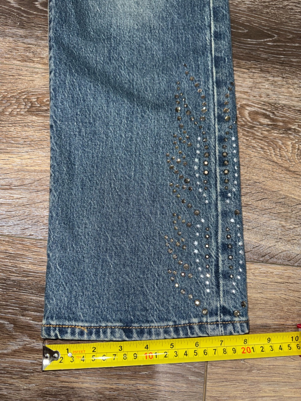 NWT 501 Curve High Waist Straight Leg Medium Wash Studded Jeans Size 32x30 - Picture 14 of 14